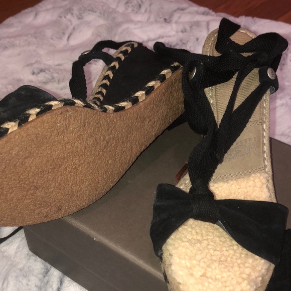 UGG wedges - Picture 2 of 8